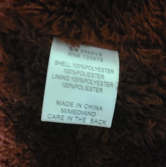 Love Tree Soft Sherpa lined Quilted Puffer Vest with Removable Hood and Pockets - Picture 4 of 6